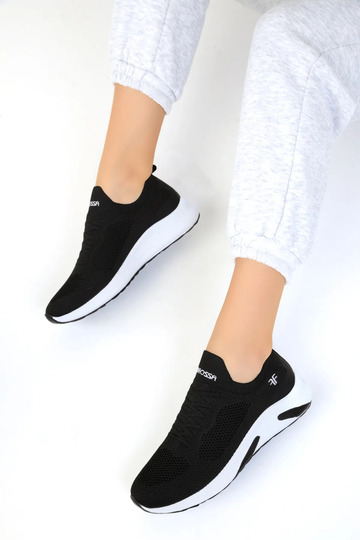 Unisex Black White Flexible Breathable Walking Lightweight Knitwear Shoes
