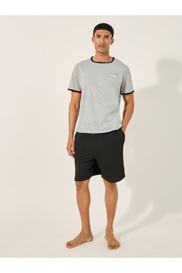 Slogan Print Round Neck T-Shirt and Shorts Pyjama Set