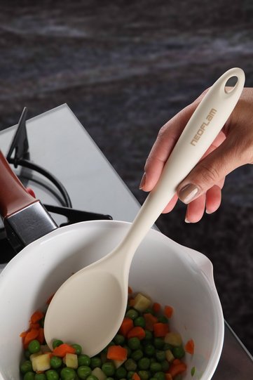 Silicone Serving Spoon Beige