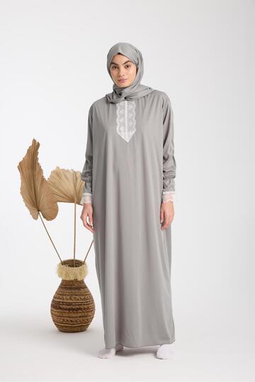 ONE-PIECE WOMEN'S PRAYER DRESS WITH HEADSCARF AND LACE