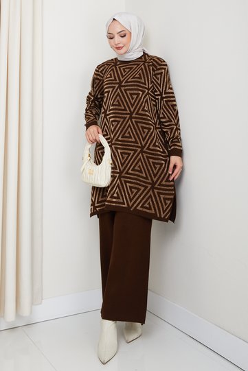 Silvery Geometry Patterned Tunic with Knitwear Pants