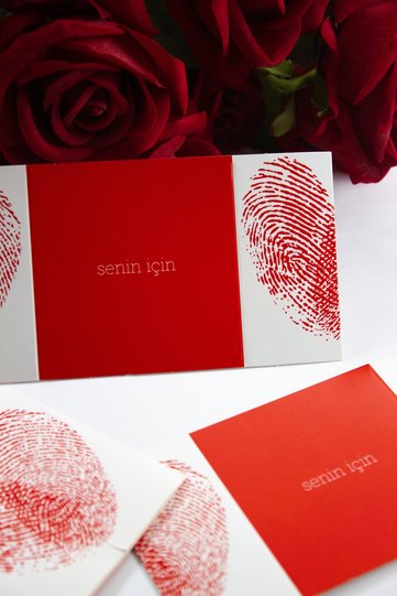 Red Heart Fingerprint Cards – New Year's 50-Piece Gift Note Set