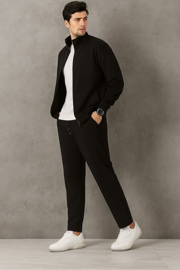 New Season Relaxed Fit Black Tracksuit