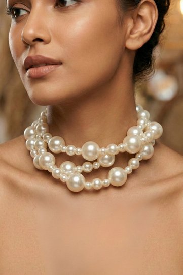 Multiple Choker Necklace with Pearls
