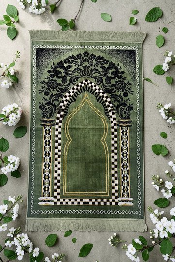 Altar Patterned Velvet Prayer Mat
