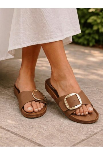 Women's Tan Slippers with Big Buckle – Stylish Summer Slippers with Comfortable Soles for Everyday Wear |   Minimal Design