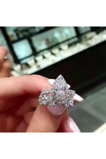 7 F1014 Huitan Fashion 2 قطعة/مجموعة خواتم نسائية مرصعة بزركونيا مكعبة مبهرة على شكل دمعة رومانسية من الزركونيا المكعبة W