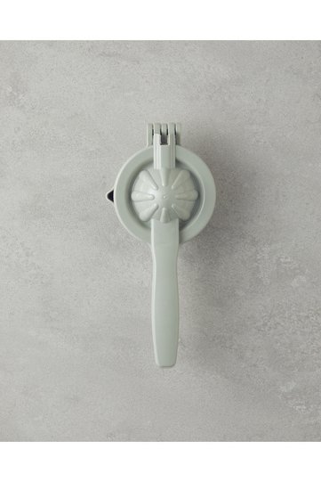 Colessa Plastic Lemon Squeezer 21 cm Green