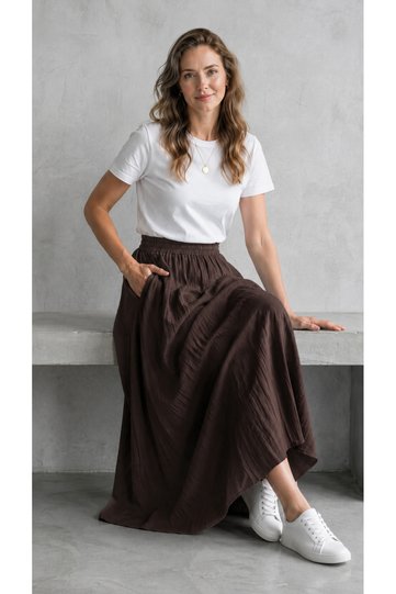 Women's Strawberry Fabric Wide-Cut Maxi Skirt with Pockets and Elastic Waist