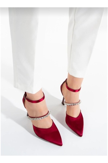 Stylish Women's Evening Dress Shoes with Stones in the Middle