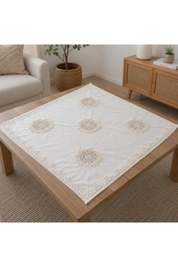 Five Hand-Embroidered, Lace-Trimmed Star Fiskos