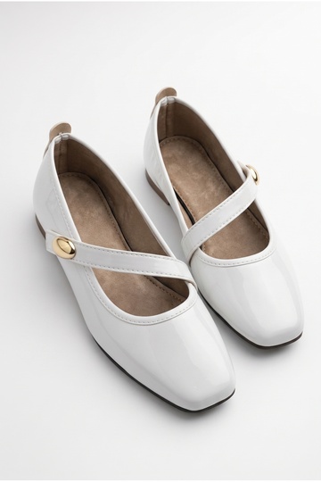 White Leather Mary Jane Ballerina Shoes with Stylish Buckle and Orthopedic Sole for Daily Wear