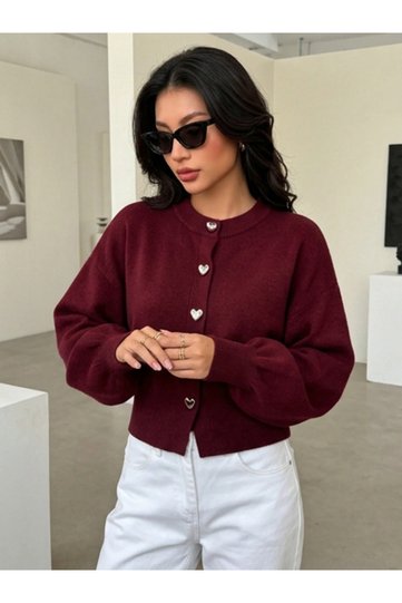 كارديجان نسائي من التريكو بأزرار على شكل قلب