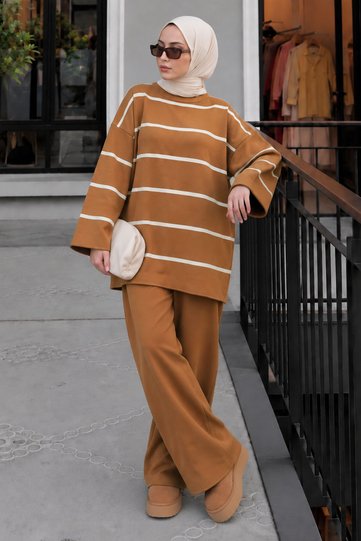 Striped Knitwear Set Tsd220905 Brown