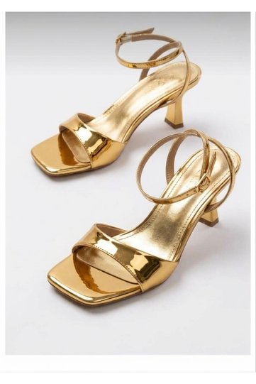 Women's heeled sandals gold patent leather