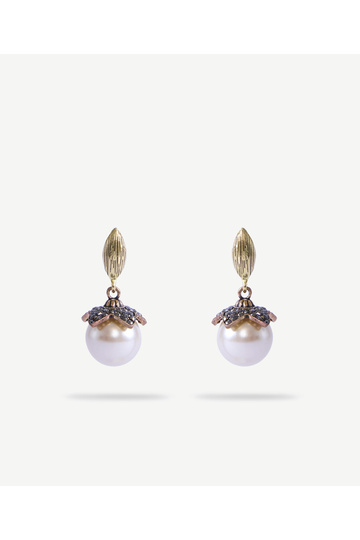 Pearl Dangle Earrings