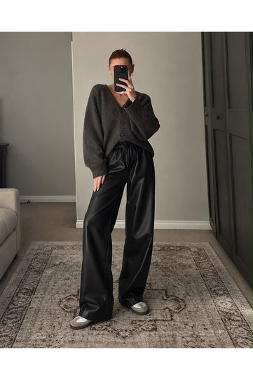 Leather Trousers - Black |   F1571 - Black
