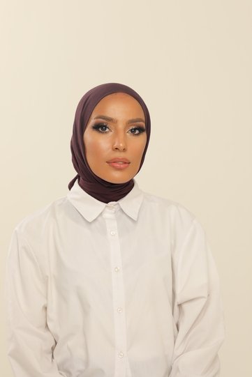 شال قطني ممشط عملي - حجاب نسائي باللون الأرجواني الباذنجاني مع شريط فيلكرو