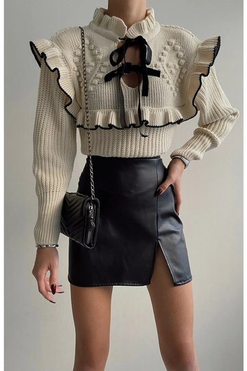 Women's Beige Bow Detailed Ruffle Sweater 20223299