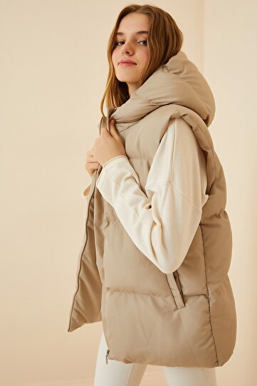 Kadın Krem Kapüşonlu Oversize Şişme Yelek MK00176