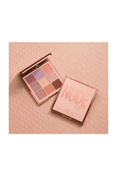 Huda Beauty Light Nude Obsessions Eyeshadow Palette