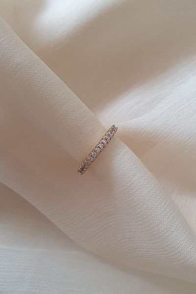 BUNNY Single Row Stone Embroidery Compressed Cartilage Earrings