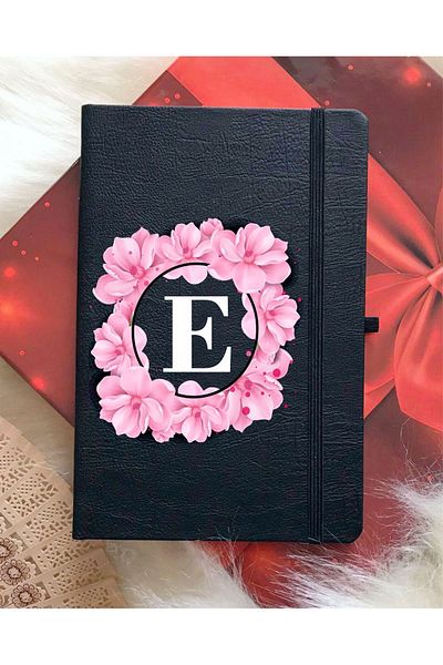 mooodcase دفتر أسود بحرف E وزهور