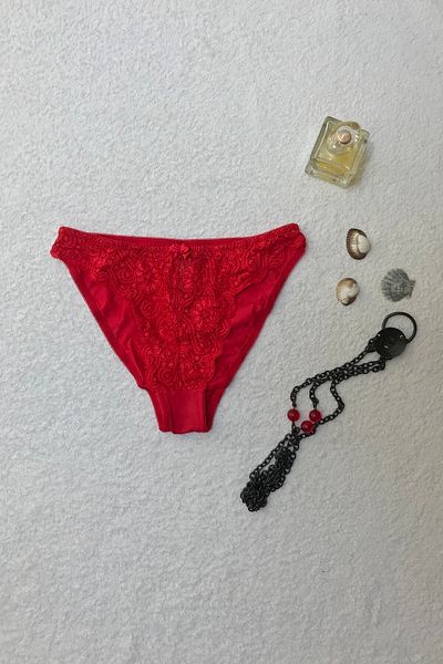 Belladonna Women's Red Lace Slip
