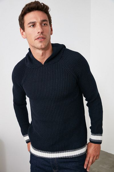 Trendyol Collection Svetr s kapucí z námořnické modré vlny - Tmnaw21Kz0399
