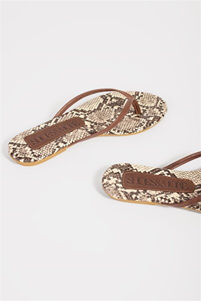 Shoes & More Kadın Yılan Desenli Fresco Terlik