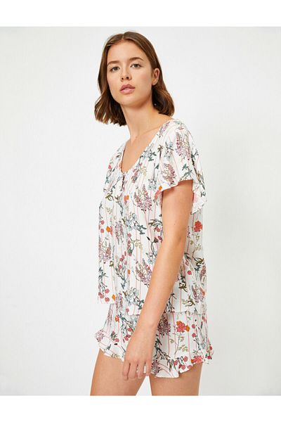 Koton Women's Ecru Floral Short Sleeve Floral Pajama Top