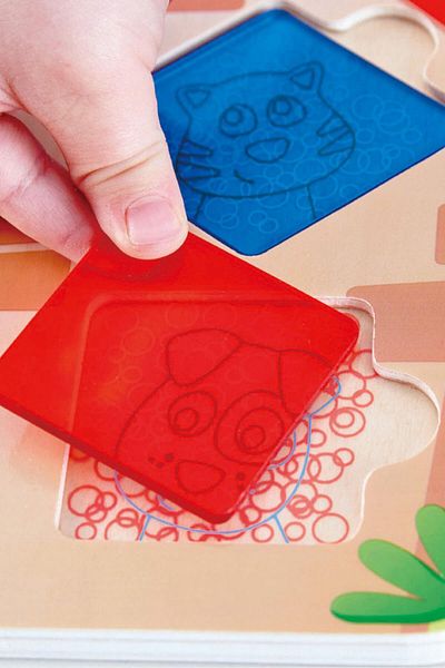 Hape Magic Animals Geometric Puzzle /