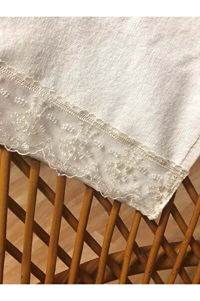 Romans Bridal Lace Triple Boxed 30x50 Towel