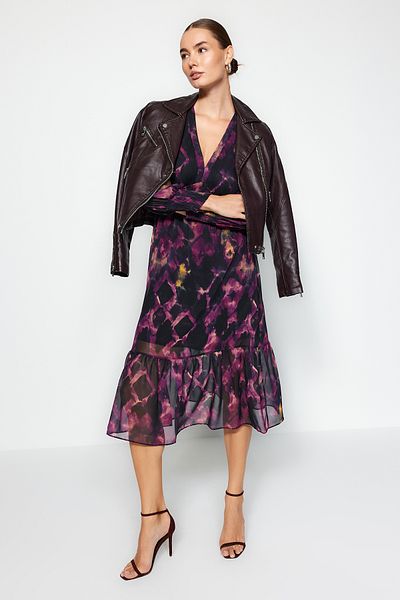 Trendyol Collection Černé tkané midi šifonové šaty s otvorem v pase TWOAW24EL00710