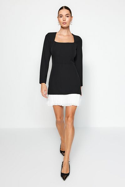 Trendyol Collection Czarna spódnica z plisowaną tkaną sukienką TWOAW24EL00626