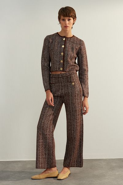 Trendyol Collection Braune Lurex-Strickhose in limitierter Auflage TWOAW24PL00231