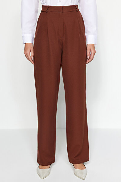 Trendyol Collection Hnědé kalhoty se širokými nohavicemi a skládanou látkou - Twoss21Pl0155