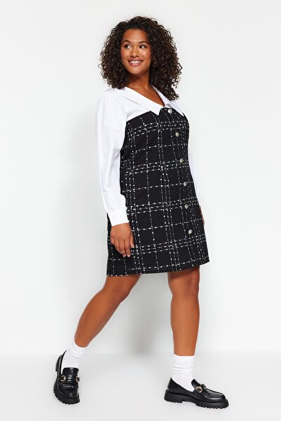 Trendyol Curve Black-And-White Shirt Collar A-Line Mini Button Tweed Dress Tbbaw24Ah00026