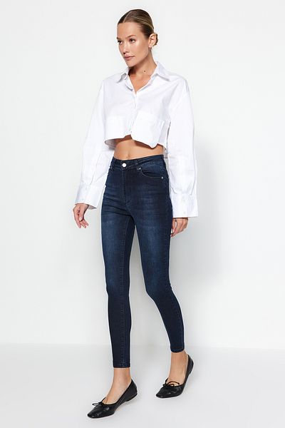 Trendyol Collection Sötétkék magas derekú Skinny Jeans TWOAW24JE00066
