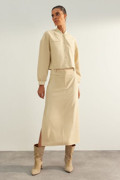 Trendyol Collection Beiger Midi-Webrock – Hohe Qualität, Kunstleder, Schlitz-DETAIL, Limitierte Auflage TWOAW24ET00288