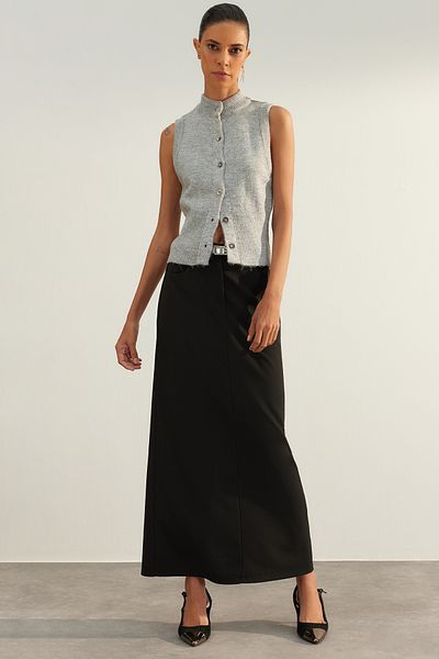 Trendyol Collection Graue, weich strukturierte Strickweste in limitierter Auflage TWOAW24HI00403