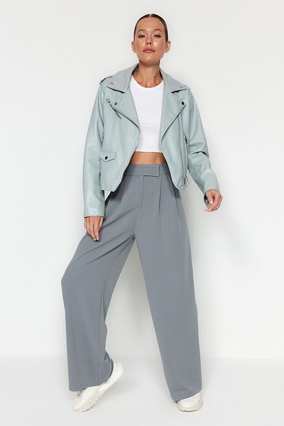 Trendyol Collection Graue Plissee-Strickhose mit hoher Taille und Klettverschluss - Wide Fit TWOAW24PL00177