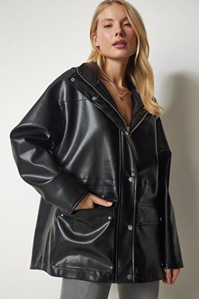 Happiness İstanbul Dámský černý kabát z umělé kůže s kapucí a kapsami TO00096