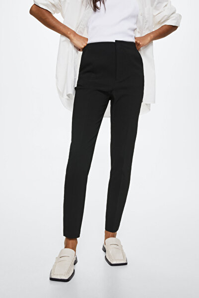 MANGO 27008634 Kalhoty a legíny Černé