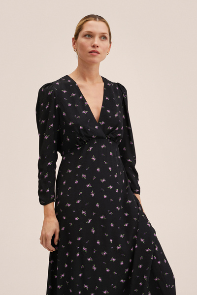 MANGO 27004016 Šaty a kombinézy Černá