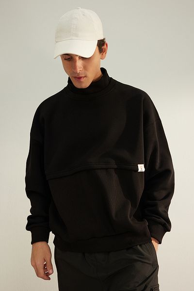 Trendyol Collection Limited Edition - Μαύρο φούτερ φλις φαρδιά κοπή TMNAW24SW00228