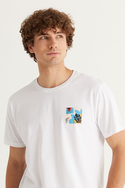 AC&Co / Altınyıldız Classics Pánské bílé tričko úzkého střihu Slim Fit 100% bavlna s výstřihem a výstřihem