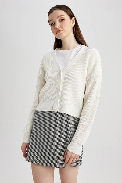 DeFacto V-Neck Knitwear Cardigan - Buttoned