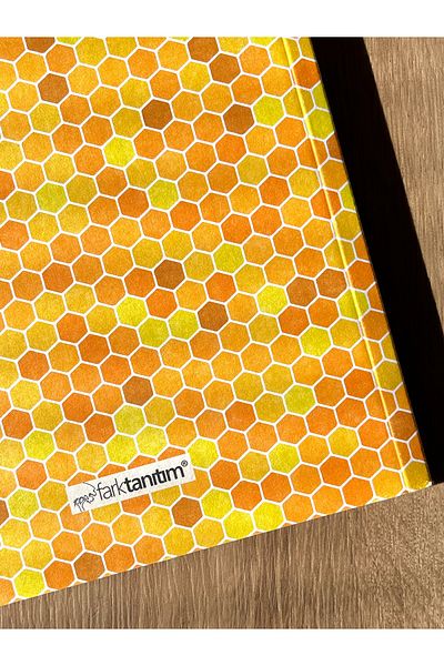 Fark Tanıtım American Binding, A5 Unlined Notebook, 64 Sheets, 90gr. Ivory Paper (HONEYCOMB COVER DESIGN)