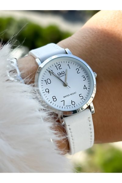 Q&Q Retro White Color, 24 Months Warranty, Waterproof, Leather Strap with Numbers, Women's Wristwatch+Bracelet
